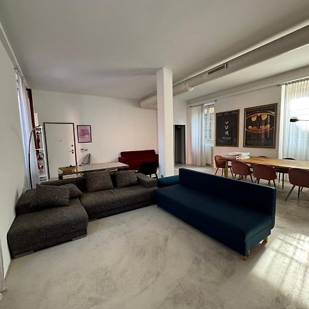 Вилла La Casa Di Wayne Колоньо-Монцезе Экстерьер фото